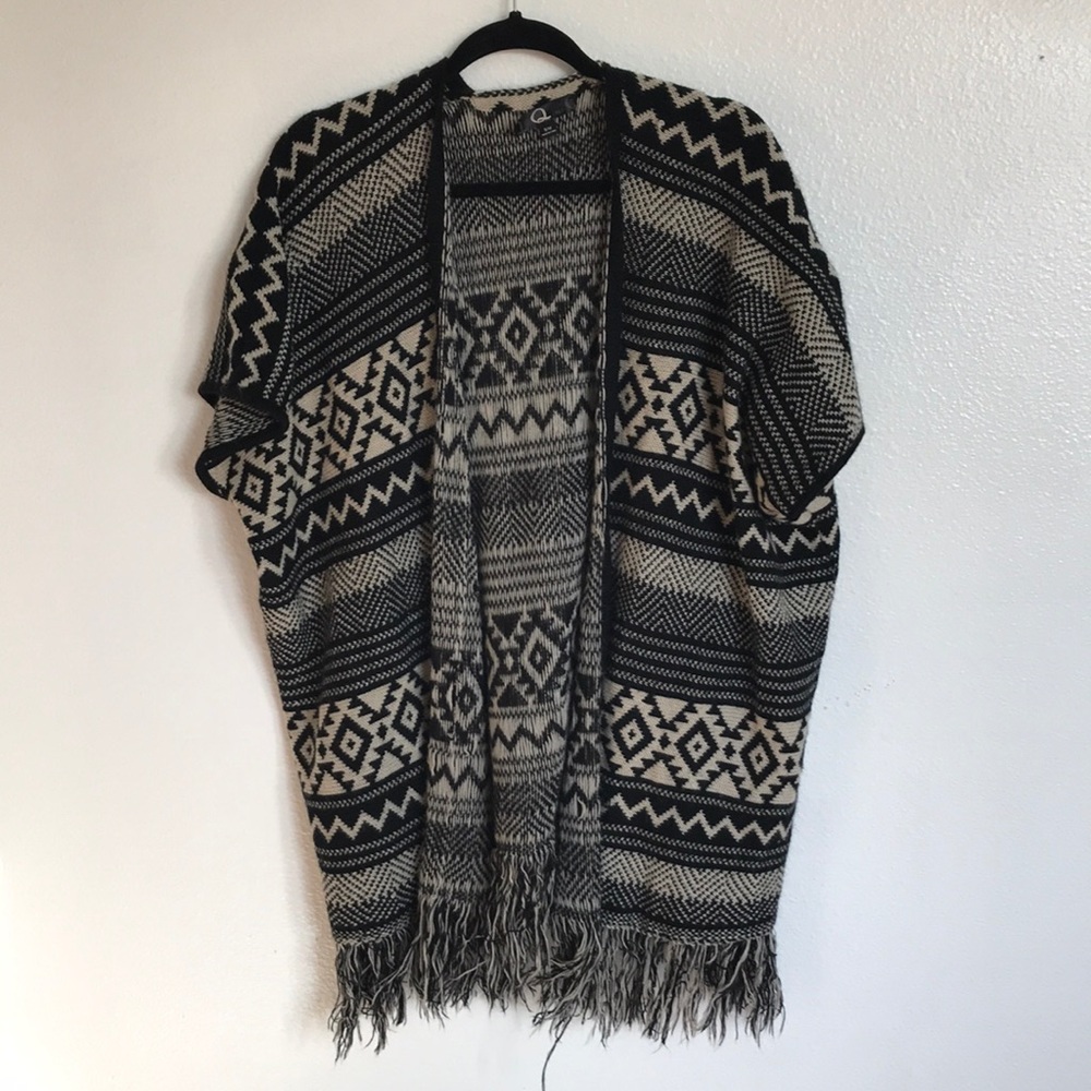 Tribal print cardigan/pancho/shrug